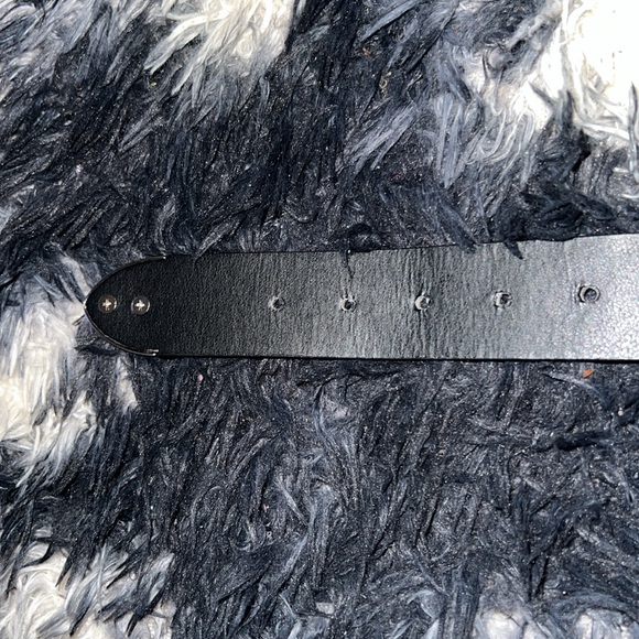 FOREVER 21 Black / Silver Chunky Belt - Picture 5 of 5